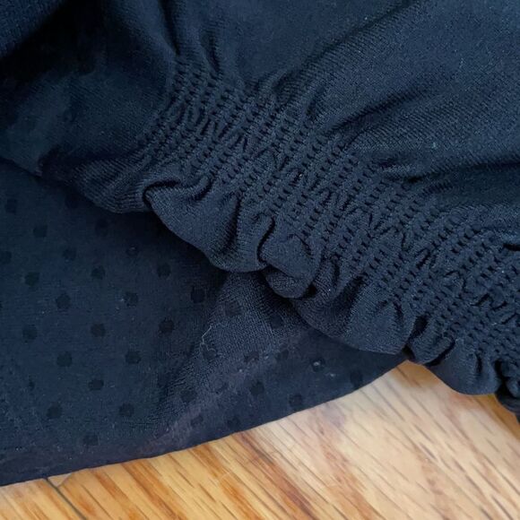 Academy Ltd black scrunch cropped leggings medium - Picture 5 of 11